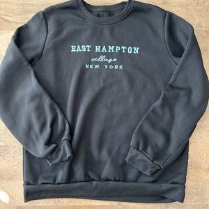 East Hampton Black Sweatshirt